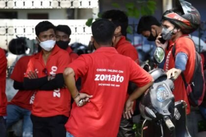 Zomato ki chhatni se hazaron sapne chaknachoor